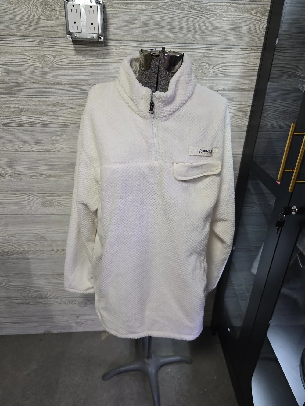 Magellan Outdoors Cream Textured Sherpa Pullover
